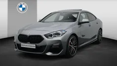Grijs Gebruikt 2023 BMW 220 M Sport Coupé | € 39.900 (Eerlijke prijs)