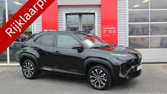 Zwart Gebruikt 2024 Toyota Yaris Cross Plus SUV | € 29.400 (Eerlijke prijs)