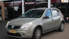 Gebruikt 2008 Dacia Sandero Ambiance Hatchback | € 950 (Super prijs)