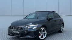 Zwart Gebruikt 2021 Audi A3 Sportback S-Line Hatchback | € 32.950 (Eerlijke prijs)