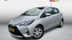 Grijs Gebruikt 2020 Toyota Yaris Hybrid Hatchback | € 17.499 (Goede deal)