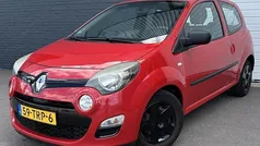Rood Gebruikt 2012 Renault Twingo Authentique Hatchback | € 2.495 (Goede deal)