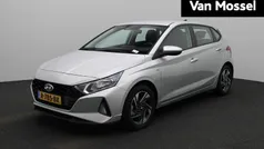 Grijs Gebruikt 2022 Hyundai i20 Comfort Hatchback | € 17.900 (Eerlijke prijs)