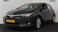 Zwart Gebruikt 2018 Toyota Auris Hatchback | € 13.950 (Goede deal)