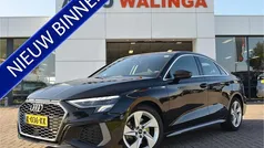Zwart, metallic lak Gebruikt 2021 Audi A3 S-Line Sedan | € 21.950 (Super prijs)