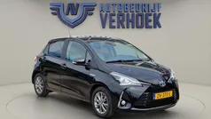 Zwart Gebruikt 2019 Toyota Yaris Hatchback | € 15.695 (Eerlijke prijs)