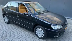 Zwart, metallic lak Gebruikt 2000 Peugeot 306 Hatchback | € 1.950 (Eerlijke prijs)