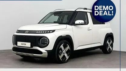 Atlas white Occasion 2025 Hyundai Inster Hatchback | € 25.900 (Eerlijke prijs)