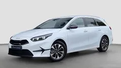 Gebruikt 2025 Kia Ceed Hatchback | € 29.900 (Eerlijke prijs)