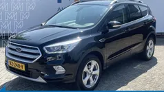 Zwart, metallic lak Gebruikt 2017 Ford Kuga Titanium SUV | € 15.900 (Eerlijke prijs)