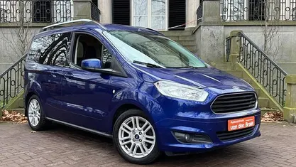 Occasion Ford Tourneo Courier Titanium 101 PK (74 kW) 2017 Blauw MPV