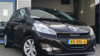 Occasion Peugeot 208 Envy 95 PK (69 kW) 2012 Hatchback