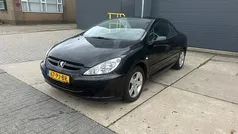 Zwart Gebruikt 2004 Peugeot 307 CC Cabriolet | € 2.250 (Eerlijke prijs)