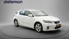 Wit Gebruikt 2011 Lexus CT200h Hatchback | € 7.845 (Eerlijke prijs)