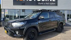 Zwart Gebruikt 2017 Toyota HiLux Pickup | € 24.895 (Eerlijke prijs)