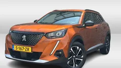 Oranje, metallic lak Gebruikt 2022 Peugeot 2008 Allure SUV | € 17.950 (Super prijs)