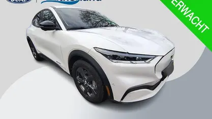 Gebruikt 2023 Ford Mustang Mach-E SUV | € 31.795 (Goede deal)