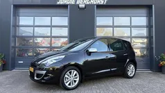 Zwart Gebruikt 2010 Renault Scénic III MPV | € 3.250 (Eerlijke prijs)