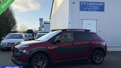 Rood Occasion 2016 Citroën C4 PureTech SUV | € 5.250 (Goede deal)