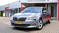 Gebruikt 2017 Skoda Superb Business Line Hatchback | € 16.450 (Eerlijke prijs)