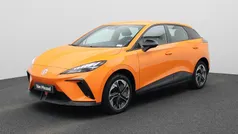 Oranje Nieuw 2025 MG MG4 EV Hatchback | € 25.100 (Super prijs)
