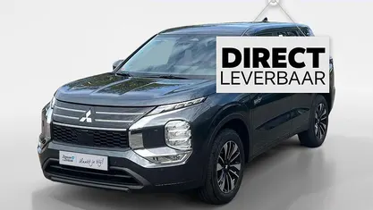Occasion 2025 Mitsubishi Outlander P-HEV Intense SUV | € 49.048 (Eerlijke prijs)