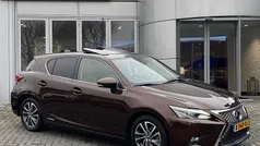 Gebruikt 2020 Lexus CT200h Hatchback | € 22.900 (Eerlijke prijs)