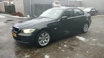 Occasion BMW 318 Basis 129 PK (94 kW) 2005 Zwart (metallic) Sedan