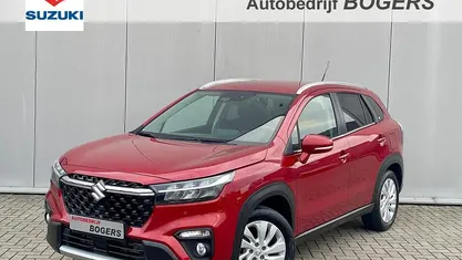Rood Gebruikt 2022 Suzuki SX4 S-Cross SUV | € 25.440 (Eerlijke prijs)