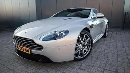 Grijs Gebruikt 2011 Aston Martin V8 Vantage Coupé | € 74.950 (Eerlijke prijs)