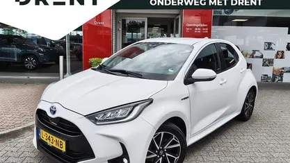 Wit Gebruikt 2021 Toyota Yaris Hatchback | € 16.400 (Eerlijke prijs)