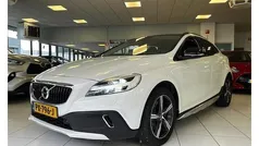 Gebruikt 2017 Volvo V40 CC Stationwagen | € 17.900 (Goede deal)