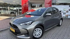 Groen Gebruikt 2021 Toyota Yaris Active Hatchback | € 17.900 (Eerlijke prijs)