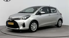 Gebruikt 2016 Toyota Yaris Hybrid Hatchback | € 13.400 (Eerlijke prijs)