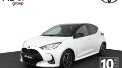 Wit Gebruikt 2022 Toyota Yaris Hybrid Executive Hatchback | € 23.950 (Eerlijke prijs)