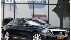Groen, metallic lak Gebruikt 2016 Mercedes E200 Ambition Sedan | € 26.900 (Goede deal)