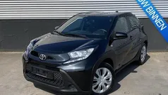 Zwart Gebruikt 2024 Toyota Aygo Play Hatchback | € 20.400 (Goede deal)