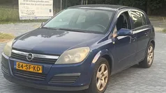 Blauw Gebruikt 2005 Opel Astra Edition Hatchback | € 1.295 (Eerlijke prijs)