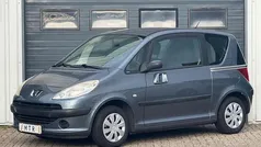 Gebruikt 2005 Peugeot 1007 Hatchback | € 2.850 (Eerlijke prijs)