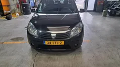 Gebruikt 2009 Dacia Sandero Lauréate Hatchback | € 2.750 (Eerlijke prijs)