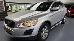 Grijs Gebruikt 2011 Volvo XC60 Momentum SUV | € 14.400 (Eerlijke prijs)