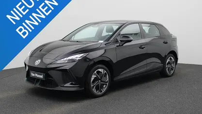 Gebruikt 2025 MG MG4 EV Hatchback | € 23.995 (Eerlijke prijs)