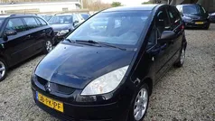 Zwart Gebruikt 2004 Mitsubishi Colt Invite Hatchback | € 2.195 (Eerlijke prijs)