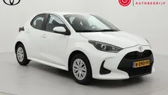 Wit Gebruikt 2021 Toyota Yaris Active Hatchback | € 15.999 (Eerlijke prijs)