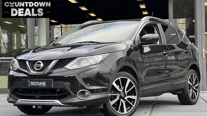 Zwart Gebruikt 2015 Nissan Qashqai Tekna SUV | € 14.245 (Eerlijke prijs)