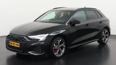 Zwart Gebruikt 2021 Audi A3 Sportback e-tron Competition Sedan | € 28.945 (Goede deal)