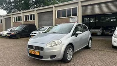 Grijs Gebruikt 2009 Fiat Grande Punto Dynamic Hatchback | € 2.295 (Eerlijke prijs)