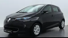 Zwart Gebruikt 2016 Renault Zoe Intens Hatchback | € 5.945 (Eerlijke prijs)