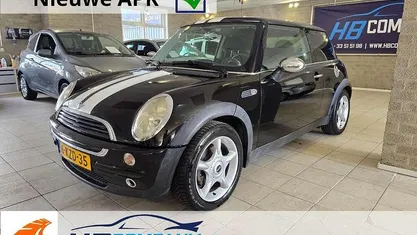 Occasion 2004 Mini ONE Hatchback | € 2.299 (Eerlijke prijs)