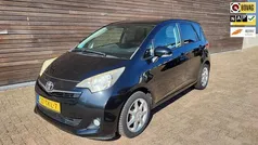 Zwart Gebruikt 2012 Toyota Verso-S MPV | € 7.950 (Eerlijke prijs)